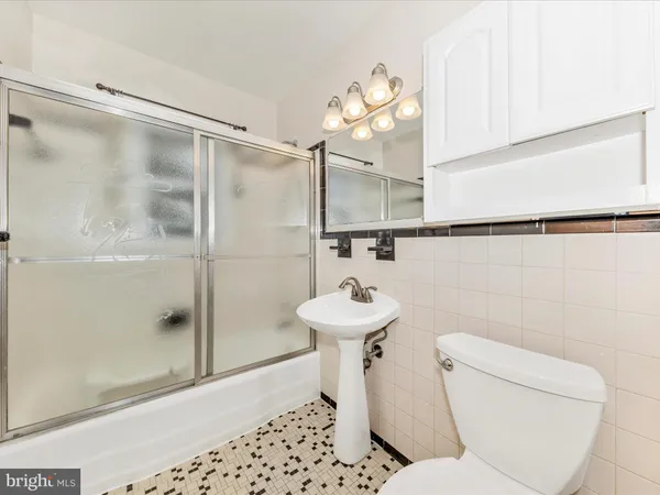 $638,000 | 26714 Howard Chapel Drive, Damascus, MD 20872