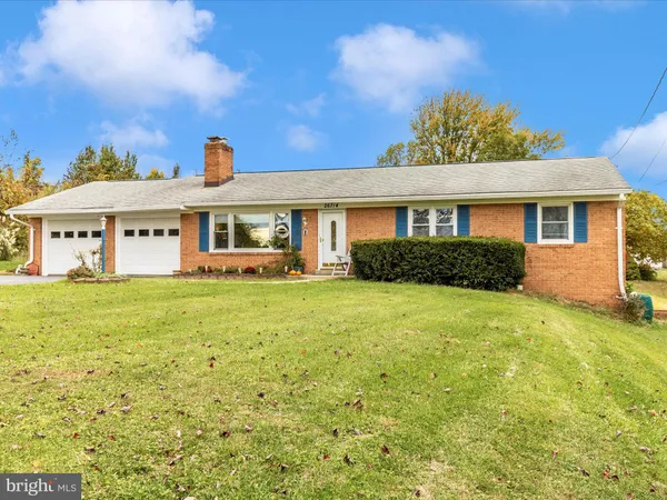 $638,000 | 26714 Howard Chapel Drive, Damascus, MD 20872