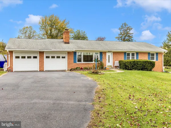 $638,000 | 26714 Howard Chapel Drive, Damascus, MD 20872