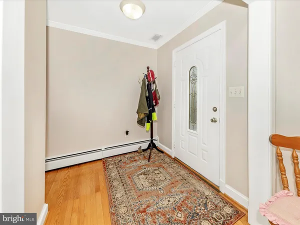 $638,000 | 26714 Howard Chapel Drive, Damascus, MD 20872