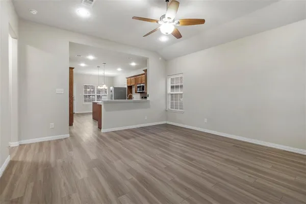 $1,500 | 731 West Morton Street, Denison, TX 75020