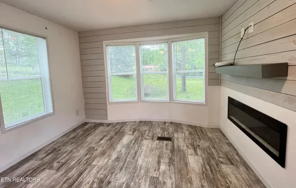 $229,900 | 7603 Thorngrove Pike, Knoxville, TN 37914