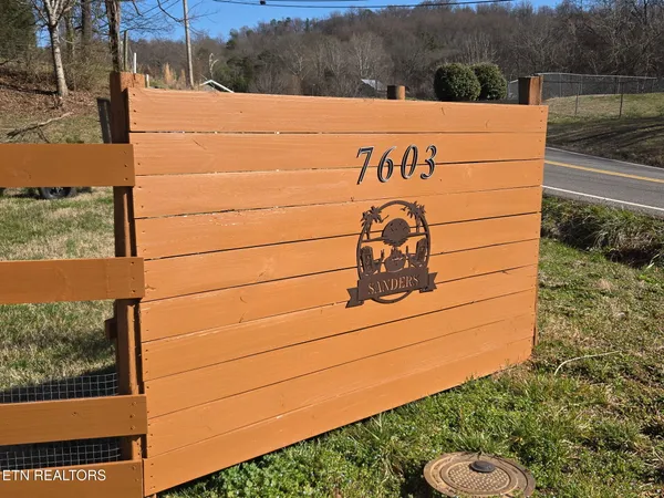 $229,900 | 7603 Thorngrove Pike, Knoxville, TN 37914