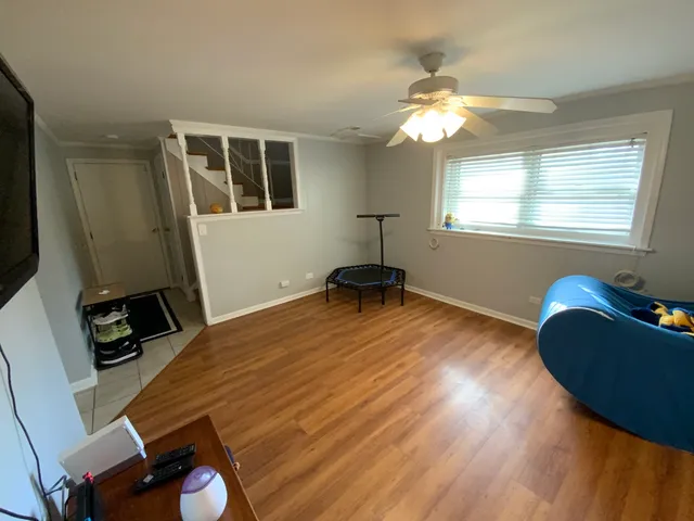 $439,900 | 665 Thornwood Drive, Buffalo Grove, IL 60089