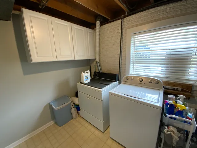 $439,900 | 665 Thornwood Drive, Buffalo Grove, IL 60089