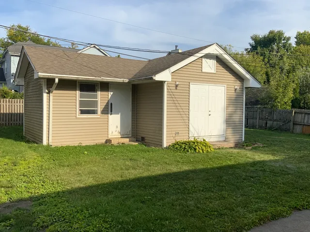 $439,900 | 665 Thornwood Drive, Buffalo Grove, IL 60089