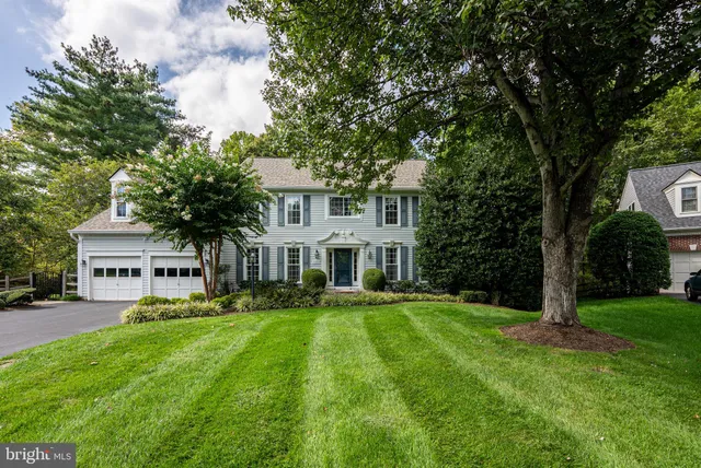 $1,050,000 | 15456 Waters Creek Drive, Centreville, VA 20120