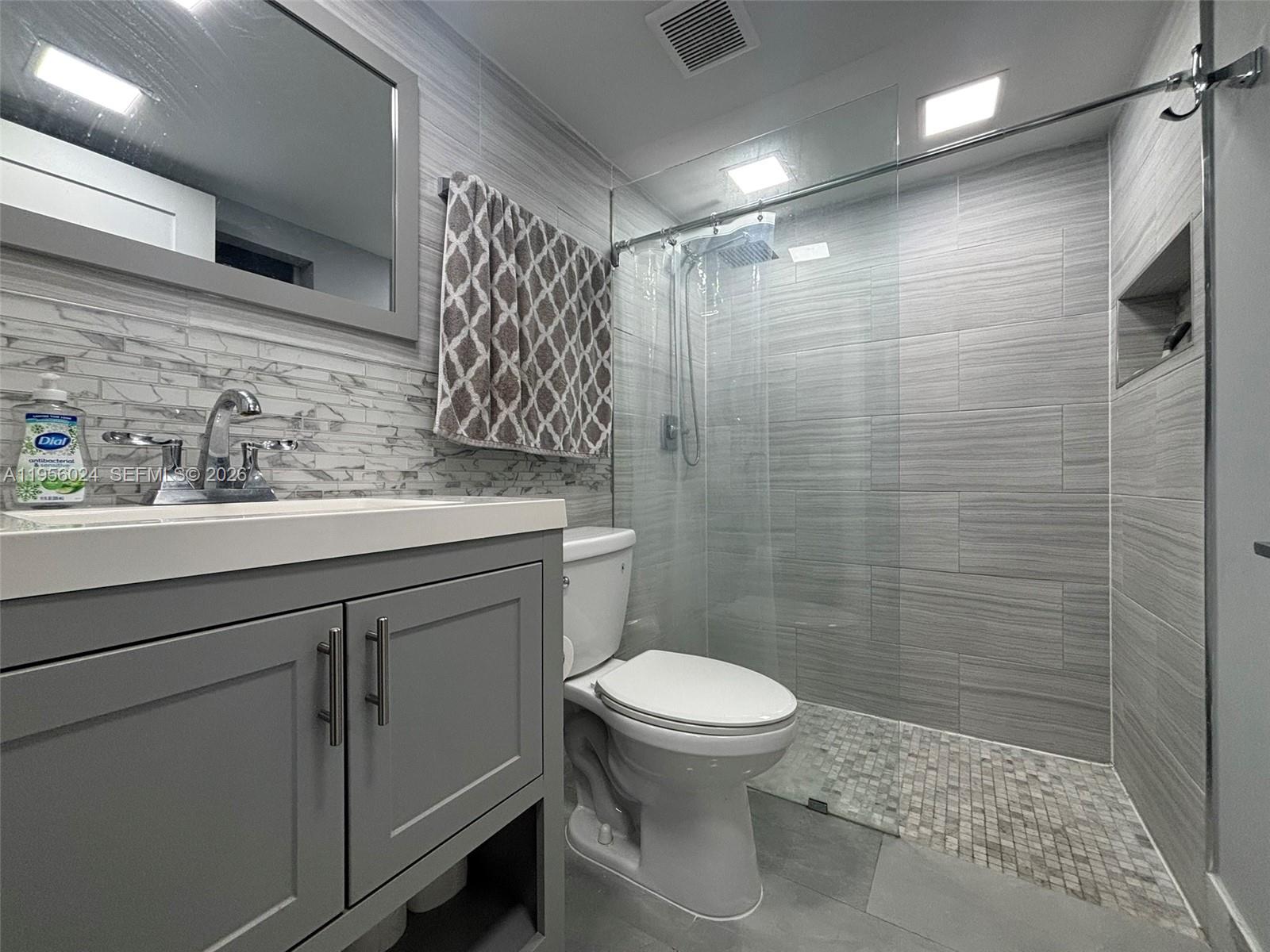 10865 Southwest 112th Avenue, Unit 209 Miami, FL 33176 - Photo 14 of 34