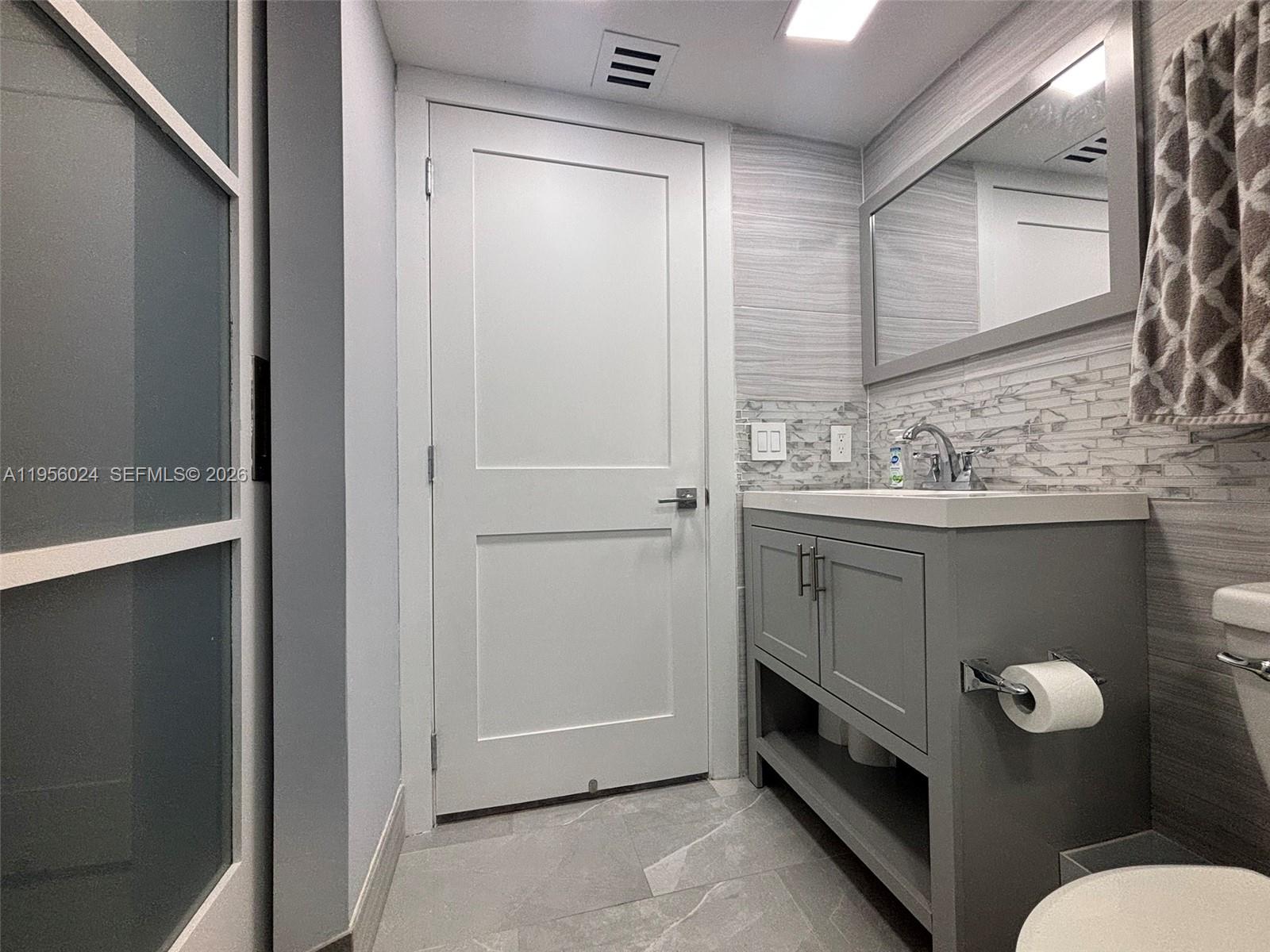 10865 Southwest 112th Avenue, Unit 209 Miami, FL 33176 - Photo 15 of 34