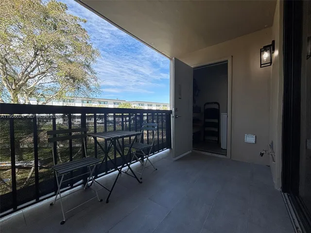 $2,400 | 10865 Southwest 112th Avenue, Unit 209, Miami, FL 33176