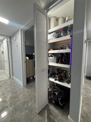 $2,400 | 10865 Southwest 112th Avenue, Unit 209, Miami, FL 33176