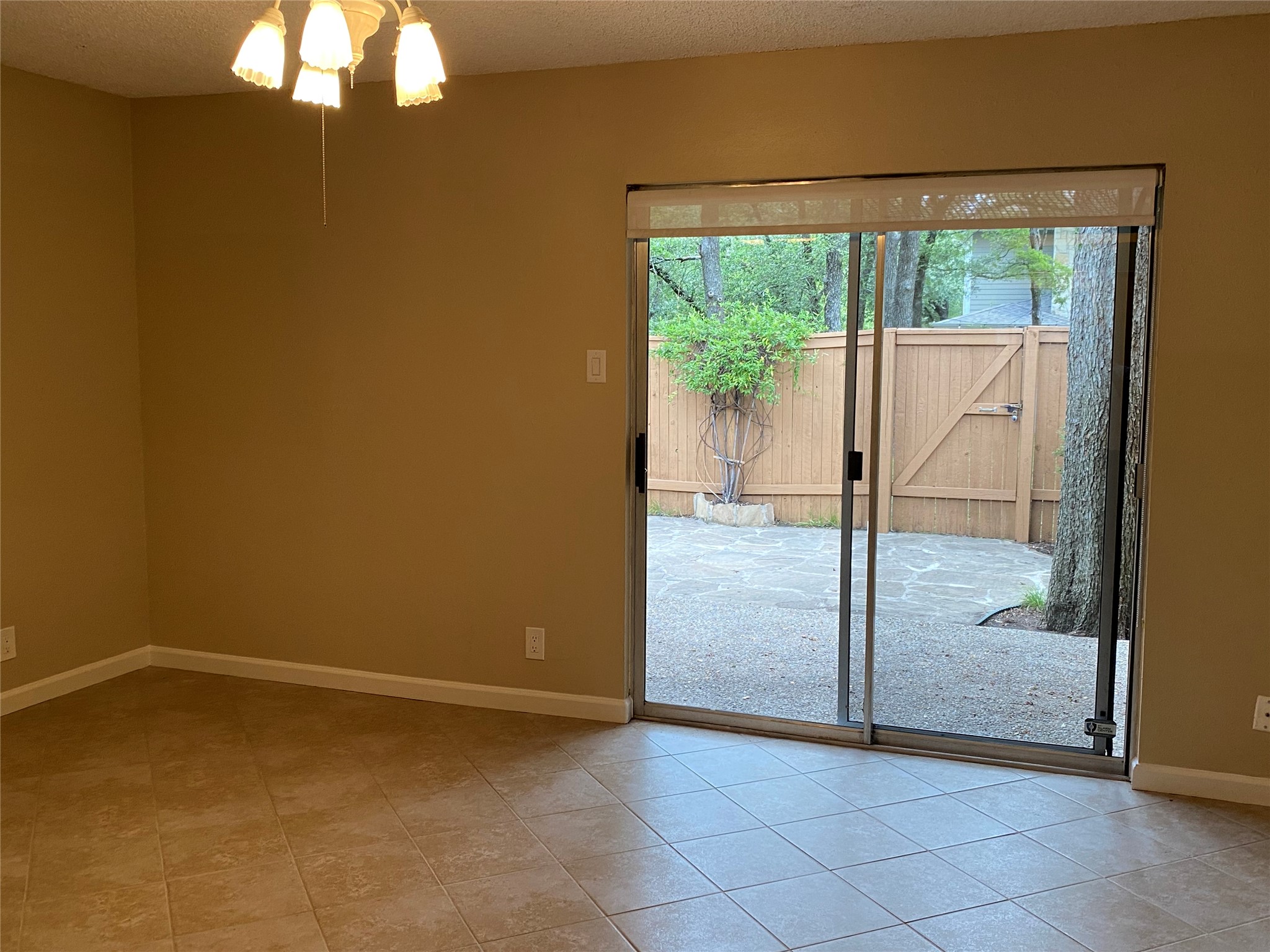 7922 Ridgeline North Austin, TX 78759 - Photo 24 of 31 Master has custom shade-see out but no one can see in.