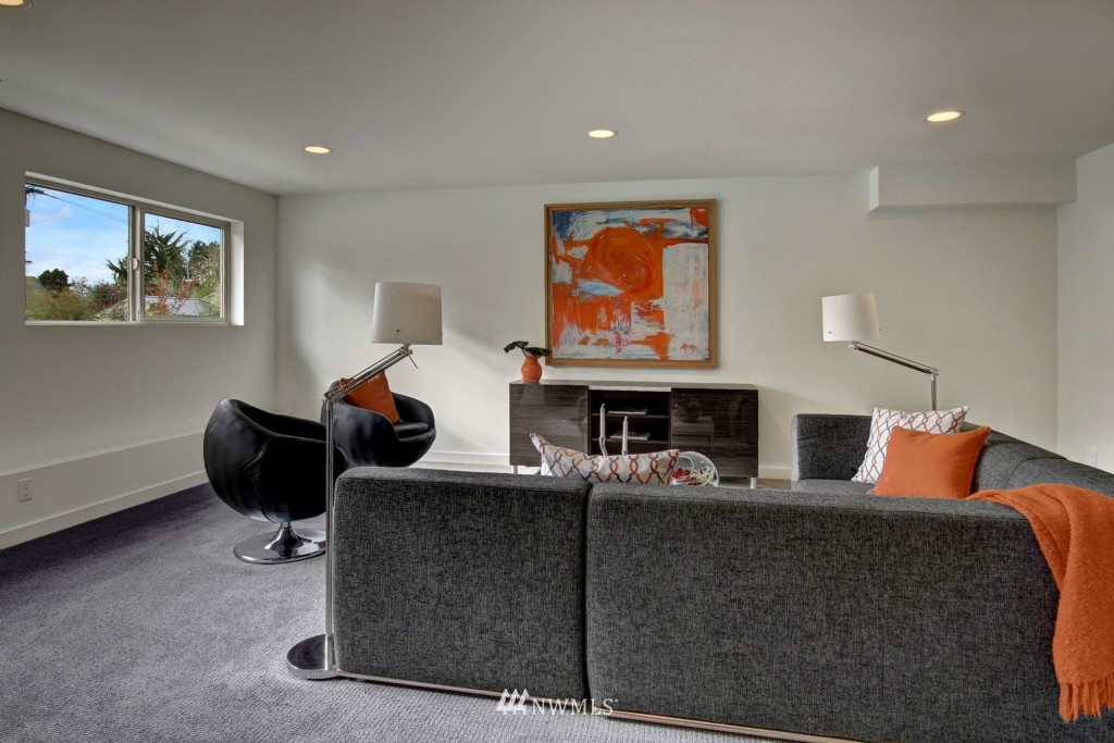3757 Southwest Webster Street Seattle, WA 98126 - Photo 13 of 25 Gallery Image 13