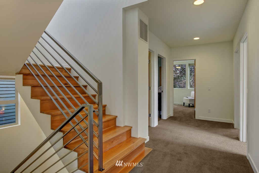 3757 Southwest Webster Street Seattle, WA 98126 - Photo 18 of 25 Gallery Image 18
