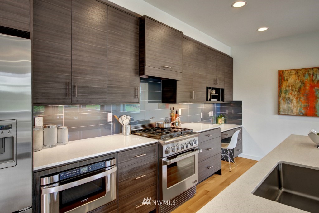 3757 Southwest Webster Street Seattle, WA 98126 - Photo 9 of 25 Gallery Image 9