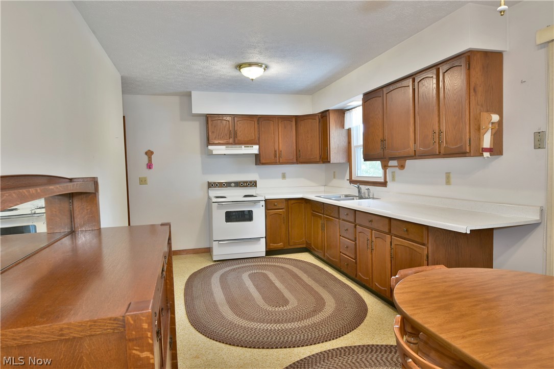 5995 Everett Hull Road Fowler, OH 44418 - Photo 9 of 35 Gallery Image 9