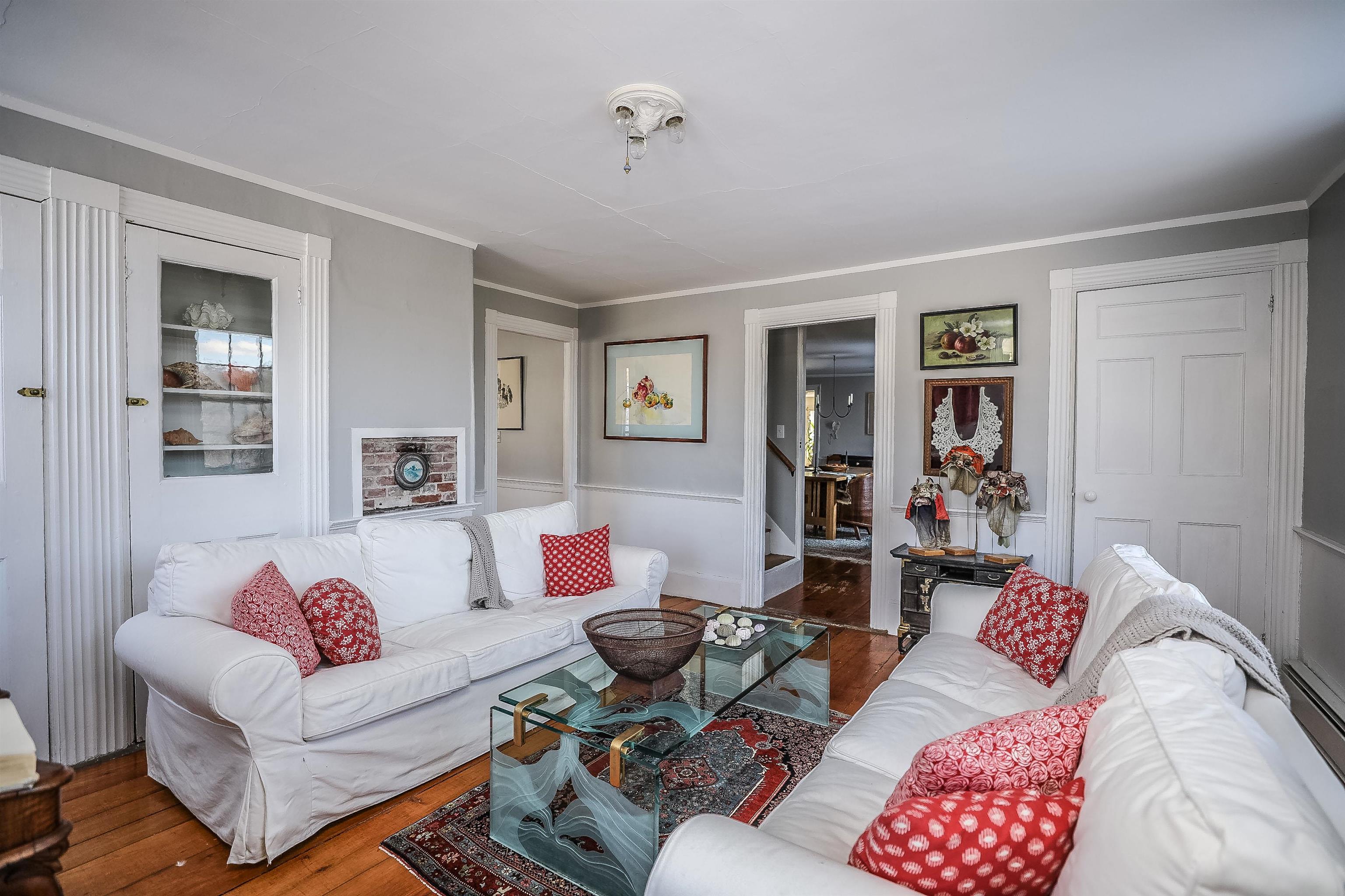 12 Pine Street Peterborough, NH 03458 - Photo 4 of 40