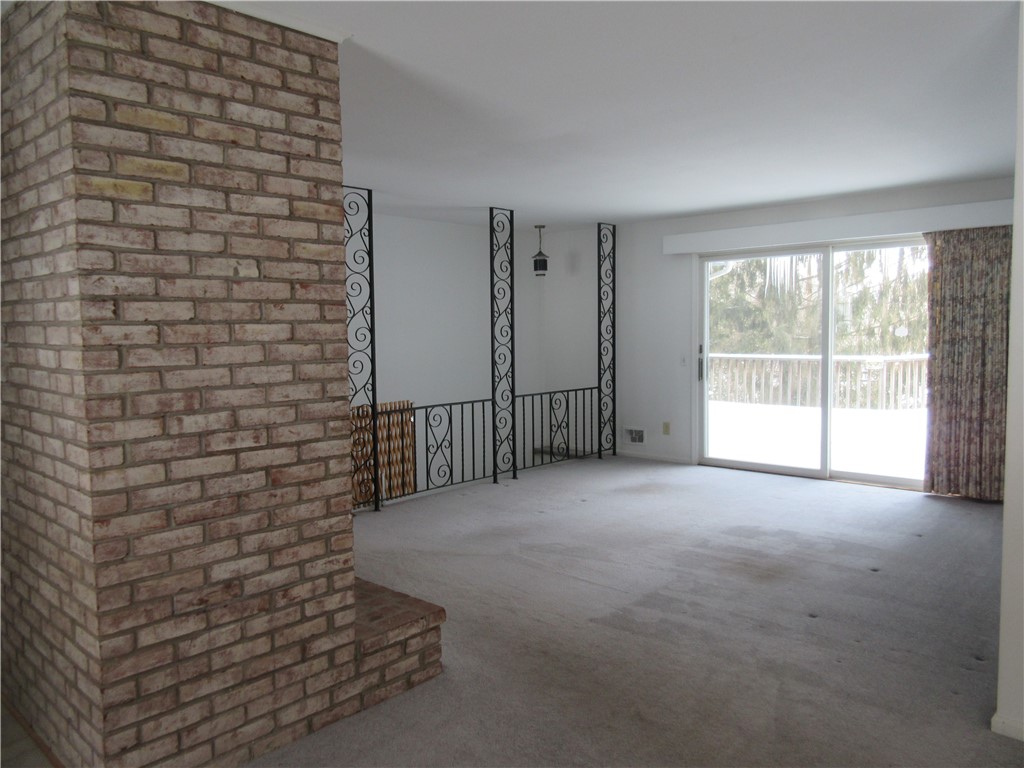 33 Bittersweet Road Perinton, NY 14450 - Photo 11 of 27