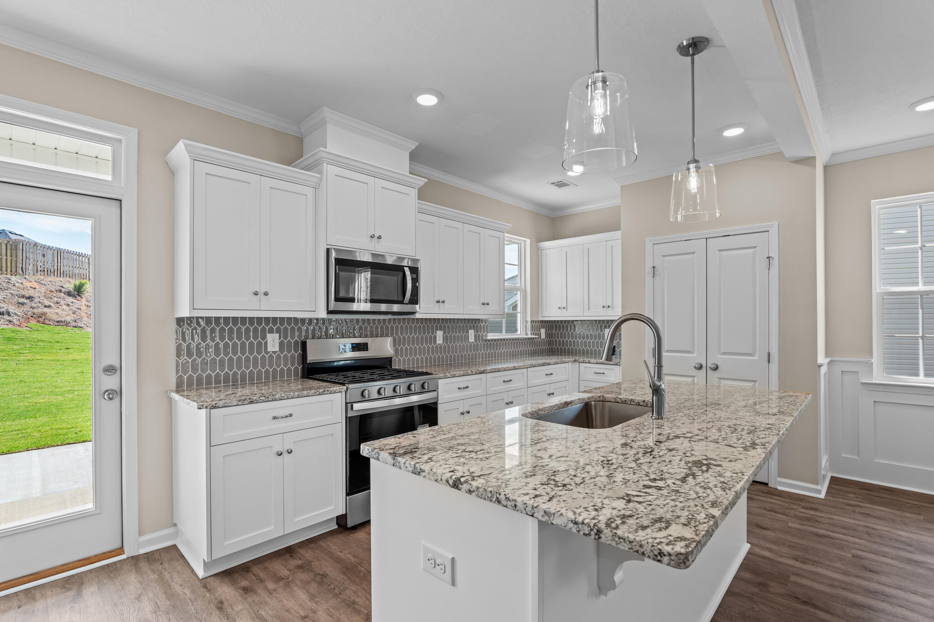 210 Dublin Loop Grovetown, GA 30813 - Photo 11 of 42 Spacious Kitchen