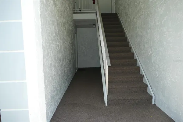 $1,700 | 205 South McMullen Booth Road, Unit 203, Clearwater, FL 33759