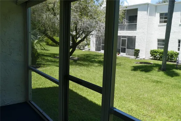 $1,700 | 205 South McMullen Booth Road, Unit 203, Clearwater, FL 33759