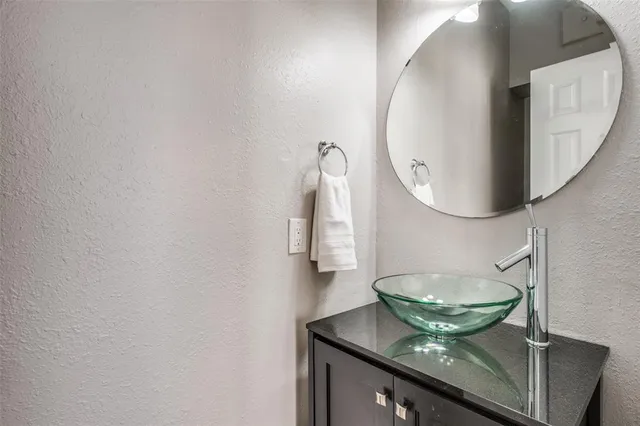 $250,000 | 14400 Montfort Drive, Unit 1405, Dallas, TX 75254