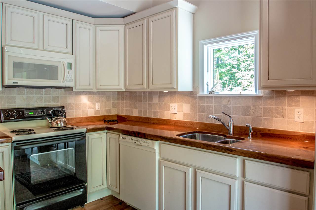 1079 Plains Road Madison, NH 03875 - Photo 3 of 27