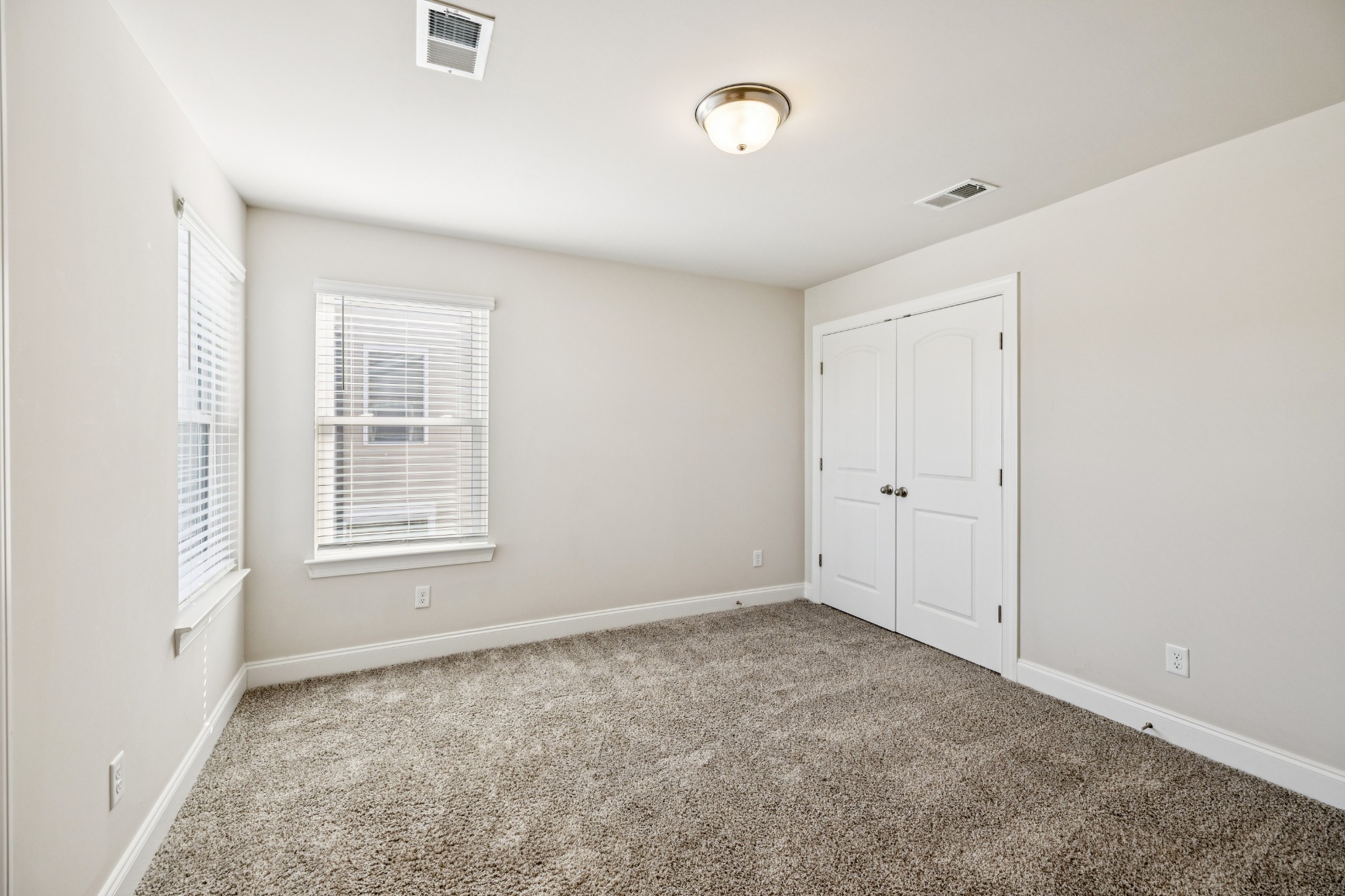 359 Coleman Court Columbia, TN 38401 - Photo 17 of 24 an empty room with windows