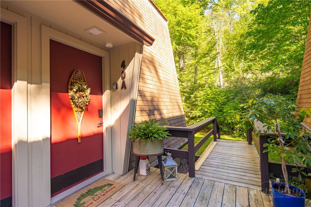 40 Hemlock Hill Road, Unit A Banner Elk, NC 28604 - Photo 7 of 19