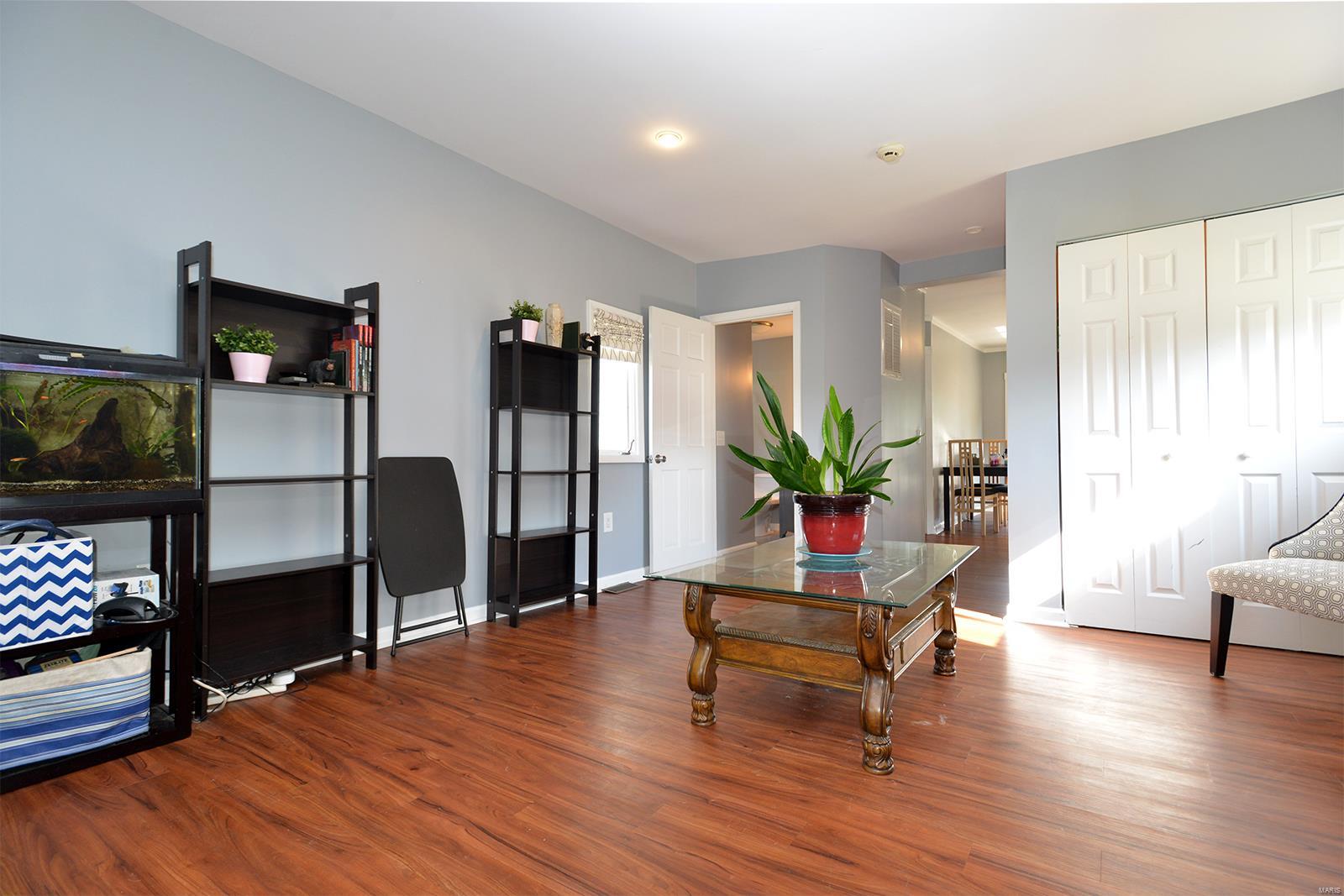 9714 Big Bend Road St. Louis, MO 63122 - Photo 10 of 39 Gallery Image 10