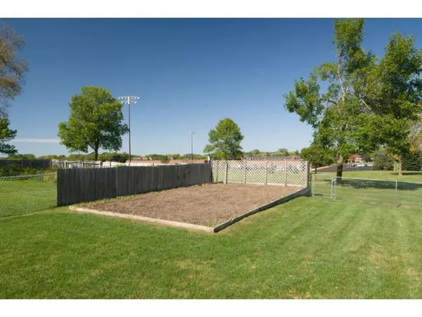 $3,300 | 13530 87th Avenue North, Maple Grove, MN 55369