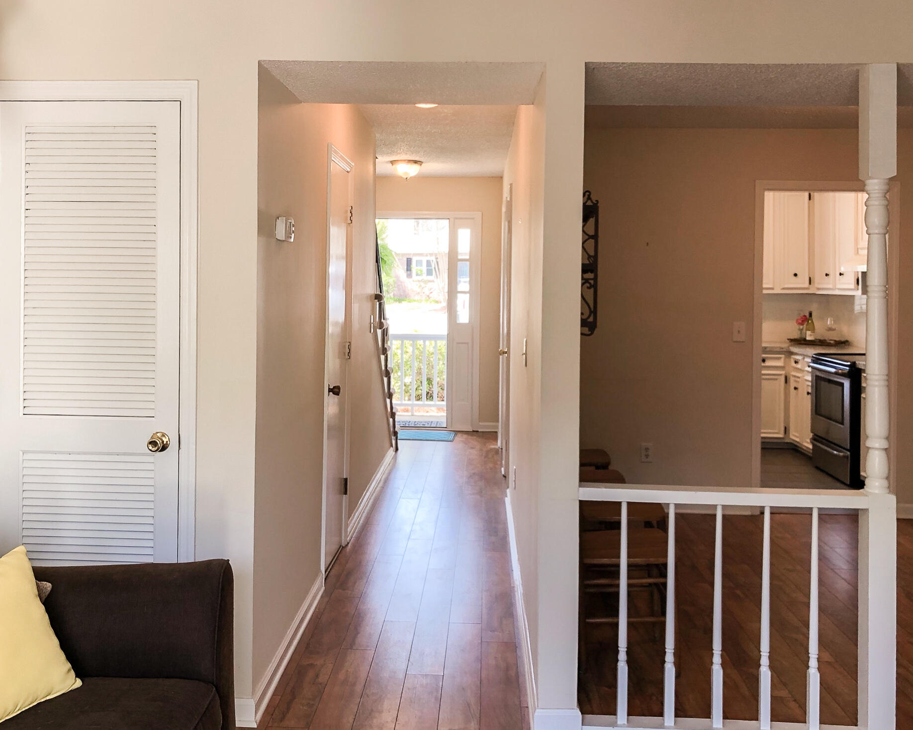 726 Ralston Court Mount Pleasant, SC 29464 - Photo 6 of 10 IMG_8397