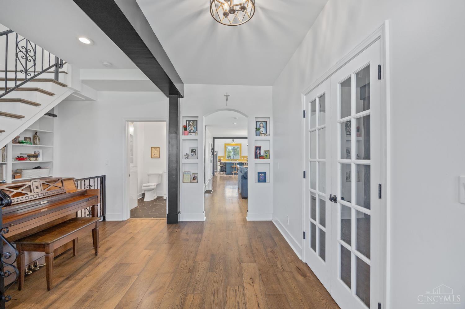 10762 Pippin Road Cincinnati, OH 45231 - Photo 9 of 51 Gallery Image 9