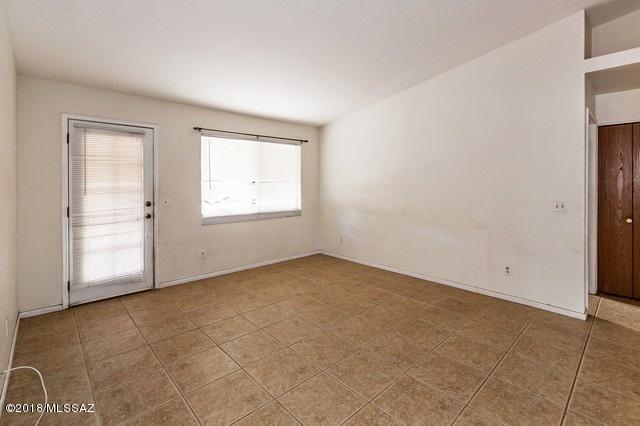 2541 West Fanbrook Road Tucson, AZ 85741 - Photo 11 of 25