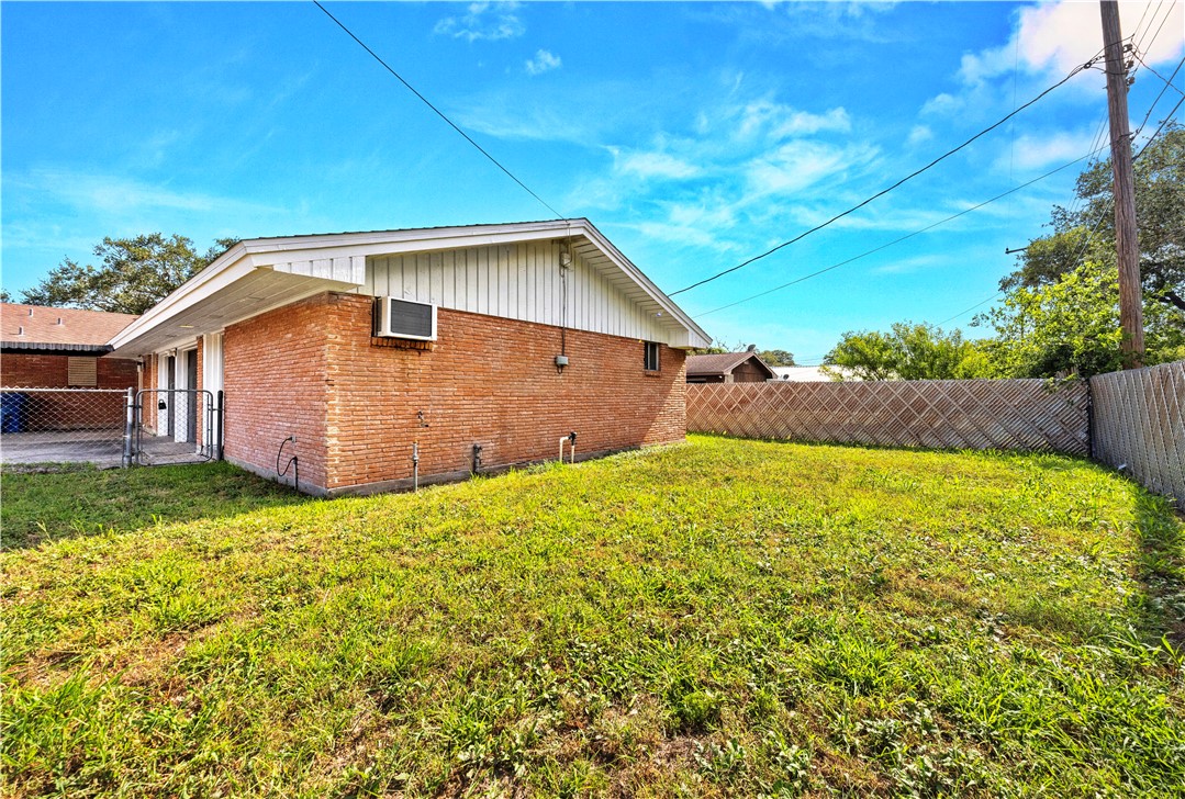 1109 Adeline Street Sinton, TX 78387 - Photo 27 of 27