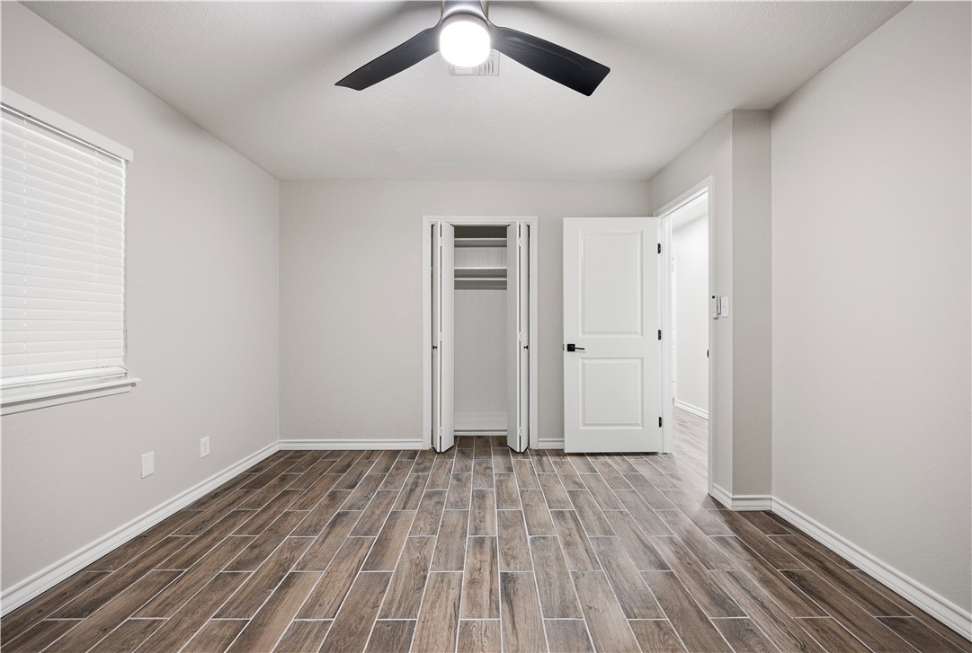 1109 Adeline Street Sinton, TX 78387 - Photo 10 of 27