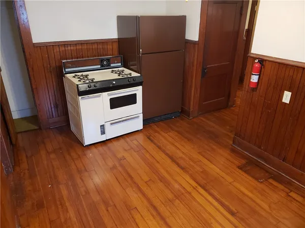 $1,450 | 36 Roberts Street, Woonsocket, RI 02895