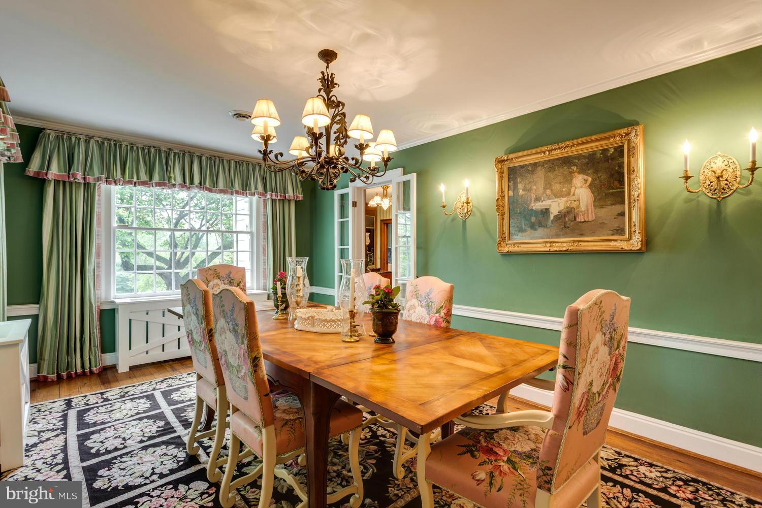 641 Seneca Road Great Falls, VA 22066 - Photo 13 of 30 Dining Room