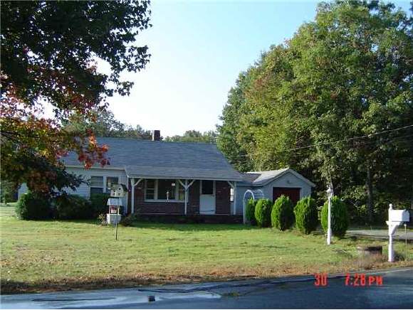 17 Tallant Road Pelham, NH 03076 - Photo 1 of 1