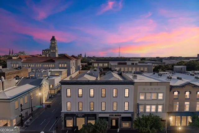 $655,000 | 105 Whitaker Street, Unit 302, Savannah, GA 31401