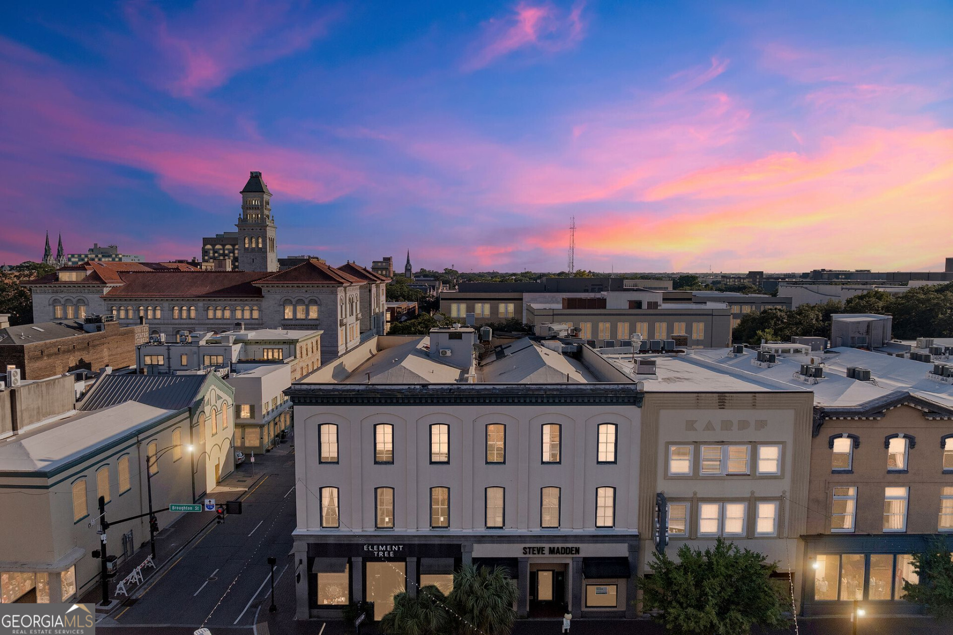 105 Whitaker Street, Unit 302 Savannah, GA 31401 - Photo 21 of 39 a front view of a building with a yard
