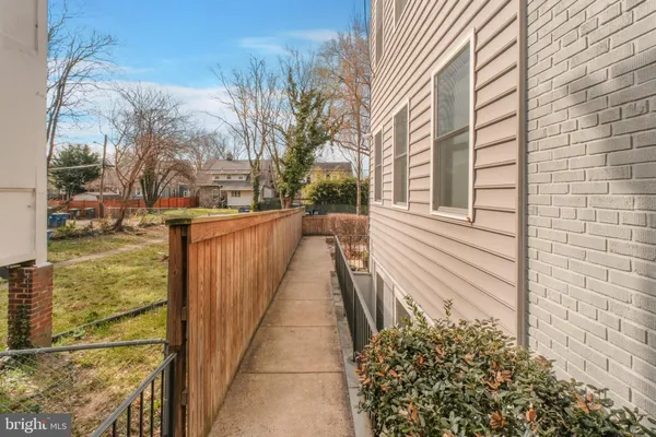 $2,200 | 1340 Nicholson Street Northwest, Unit 4, Washington, DC 20011