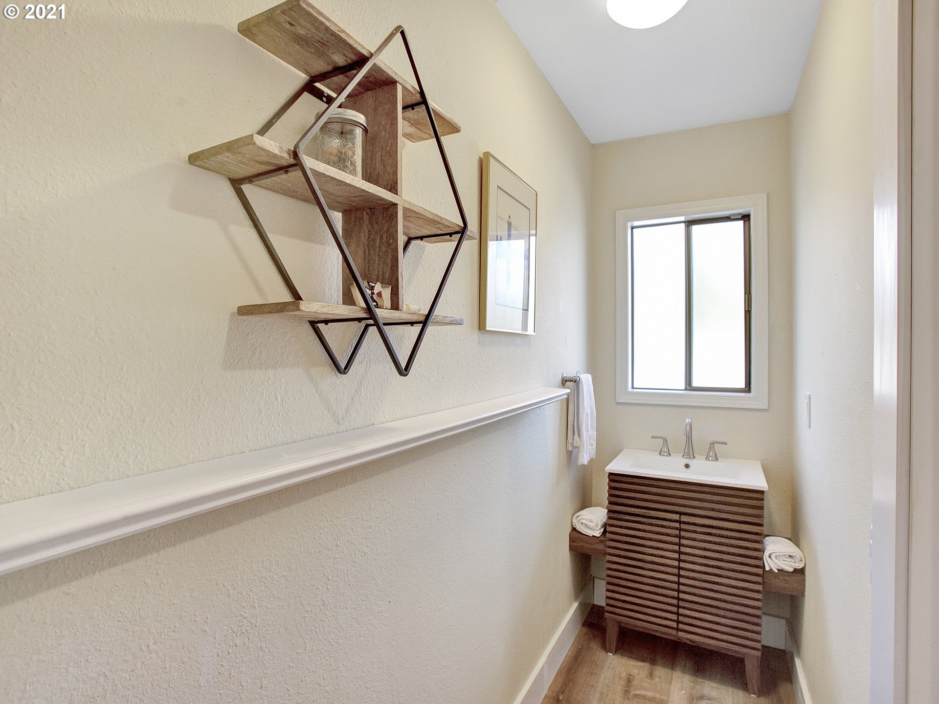 8044 Southwest Sacajawea Way Wilsonville, OR 97070 - Photo 13 of 32