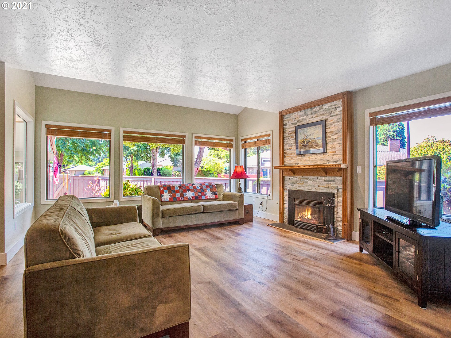 8044 Southwest Sacajawea Way Wilsonville, OR 97070 - Photo 7 of 32