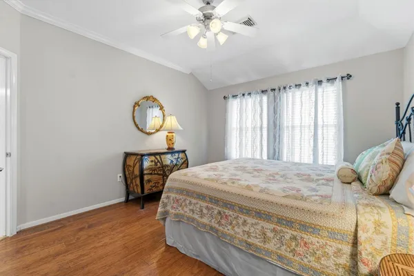 $295,000 | 194 West Kentwick Place, Conroe, TX 77384