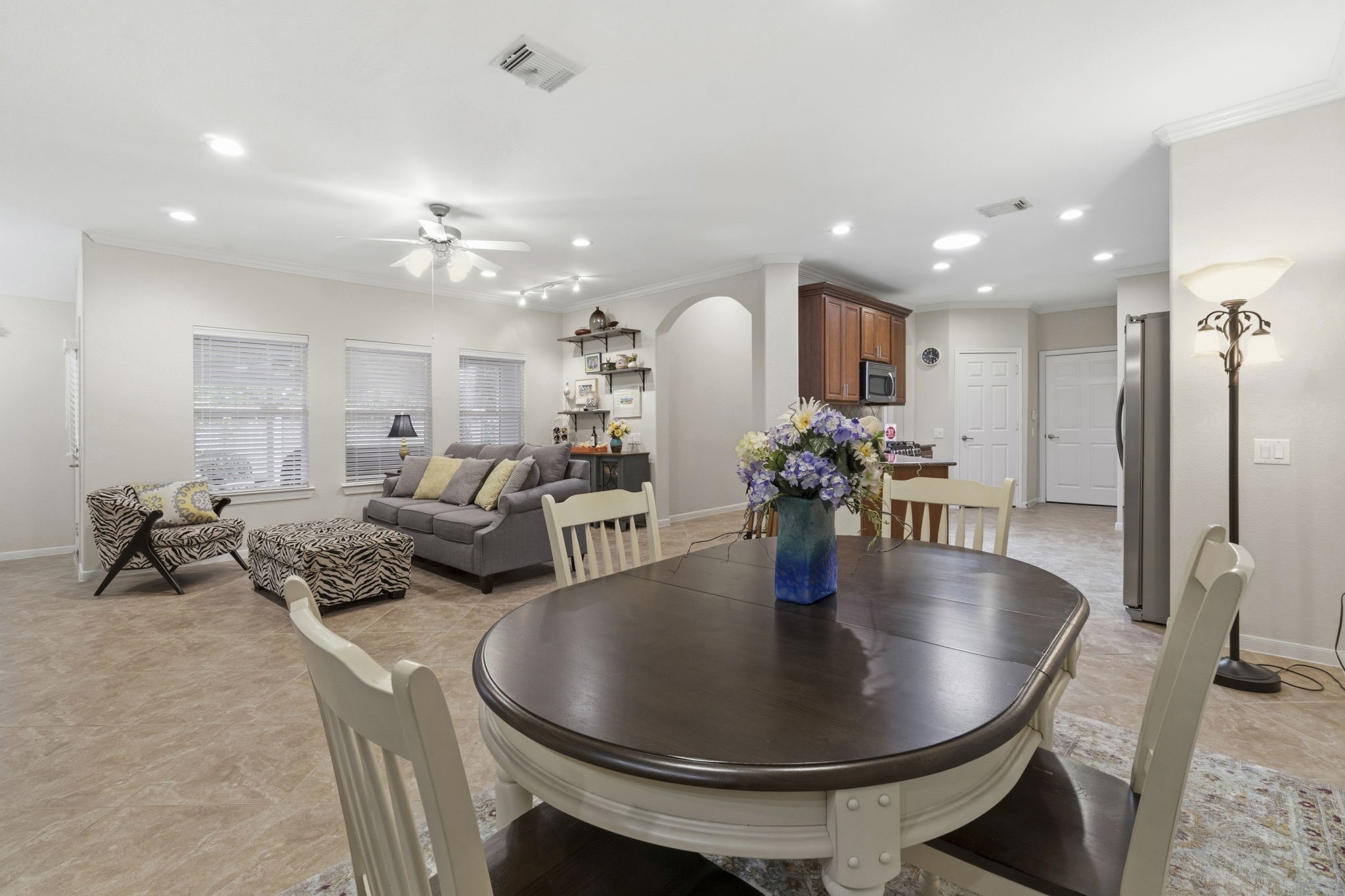 194 West Kentwick Place Conroe, TX 77384 - Photo 10 of 30