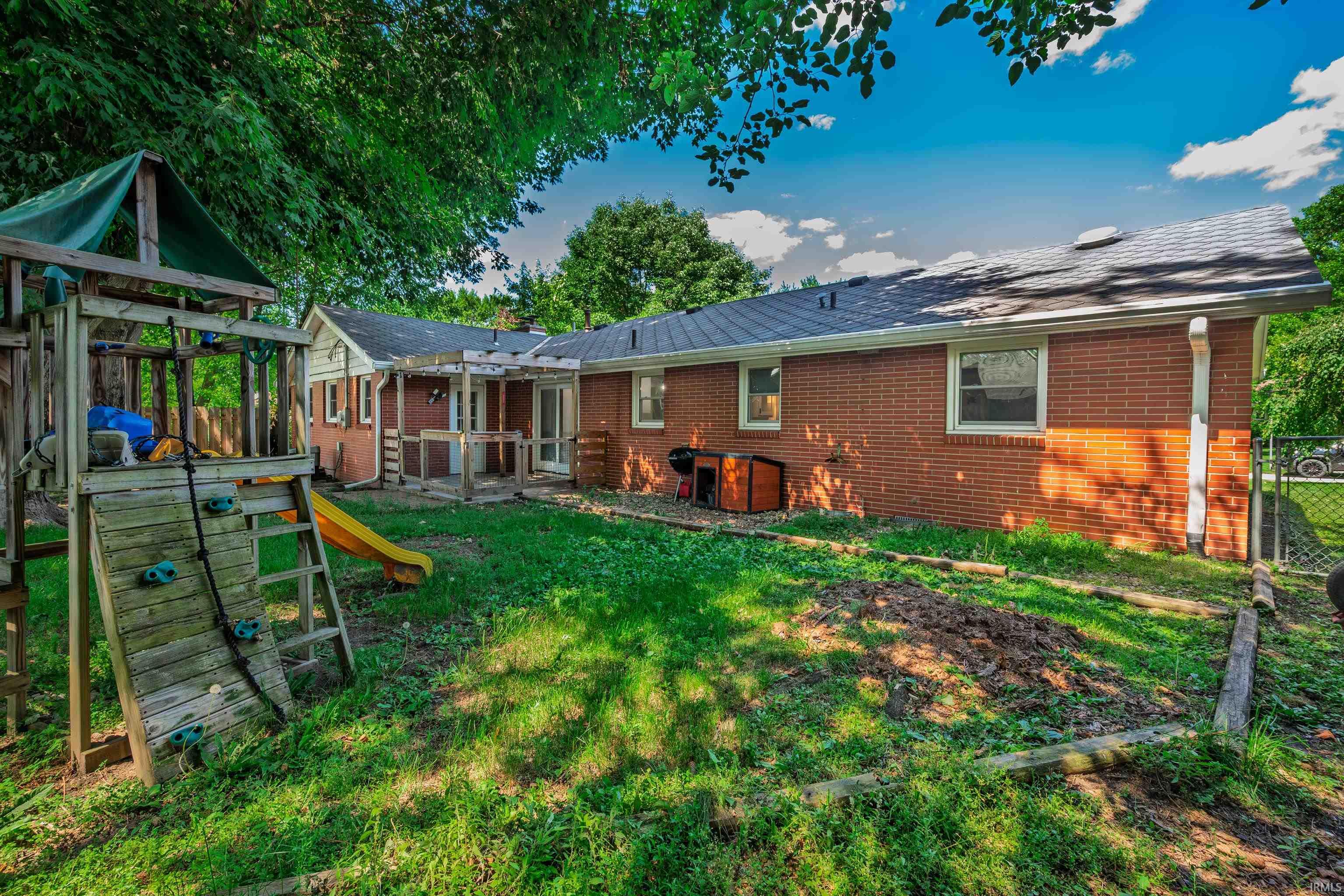 1505 North Briar Road Muncie, IN 47304 - Photo 4 of 42