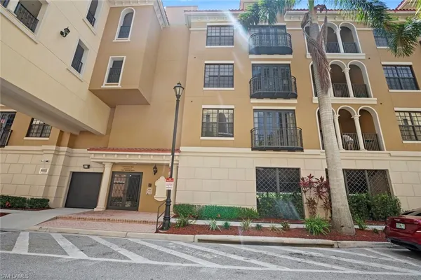 $2,000 | 23159 Amgci Way, Unit 3301, Estero, FL 33928