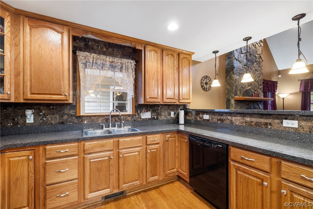 1433 Gills Road Powhatan, VA 23139 - Photo 12 of 37 Gallery Image 12