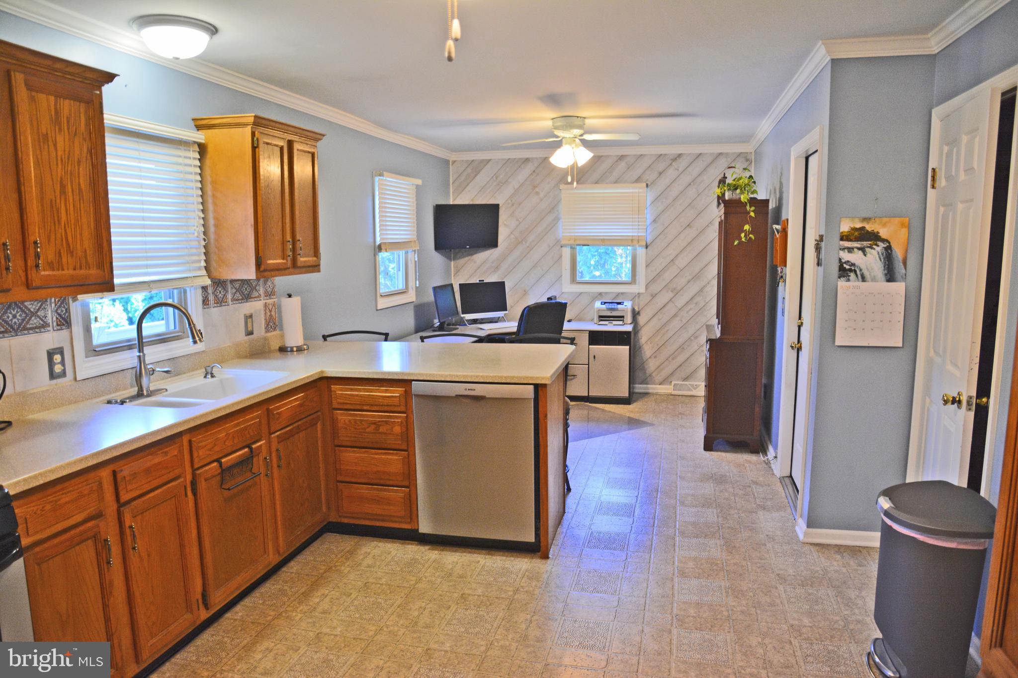 1749 Wilderness Road Lancaster, PA 17603 - Photo 14 of 54 Gallery Image 14